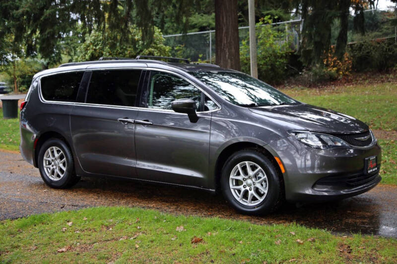 2020 Chrysler Voyager LXi