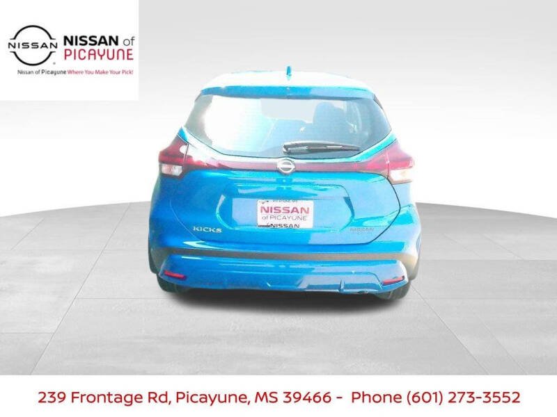 2025 Nissan Kicks Play S