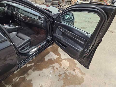 2011 BMW 7 Series 750Li xDrive