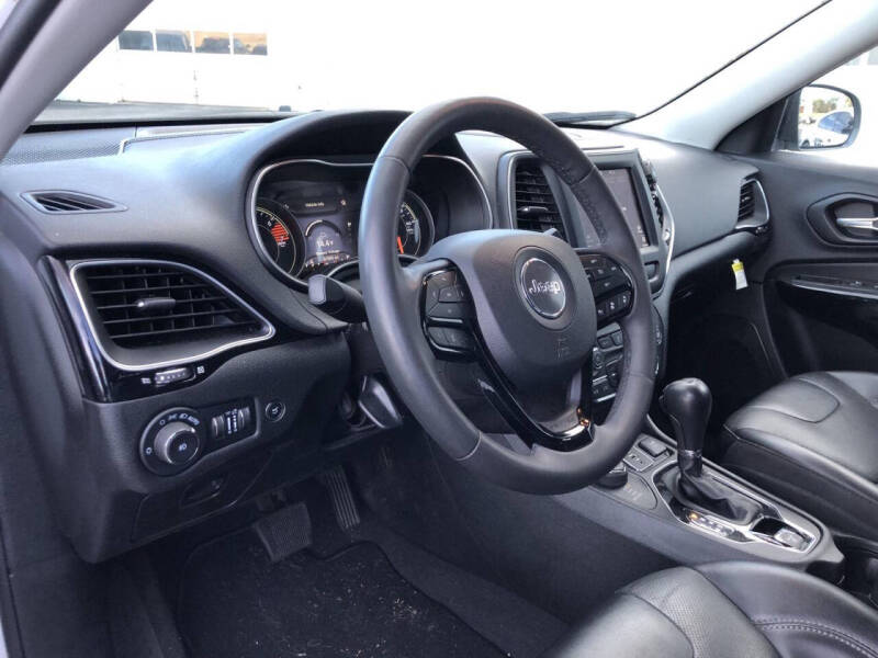 2023 Jeep Cherokee Altitude Lux