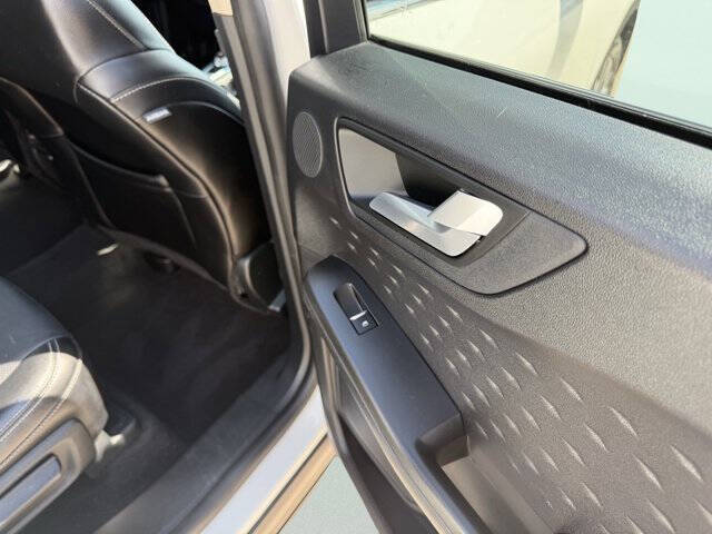 2020 Ford Escape Hybrid Titanium