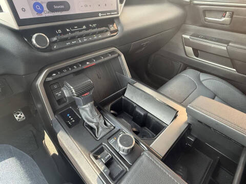 2023 Toyota Sequoia SR5
