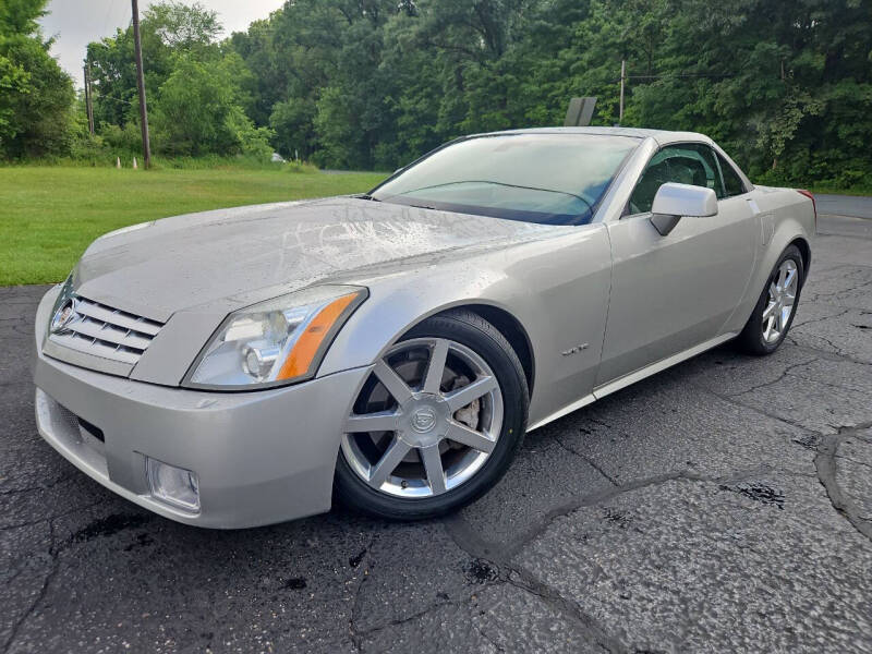 2005 Cadillac XLR V8 Roadster's photo