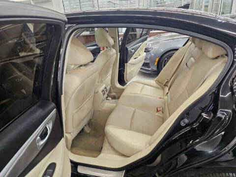 2015 Infiniti Q50 Premium