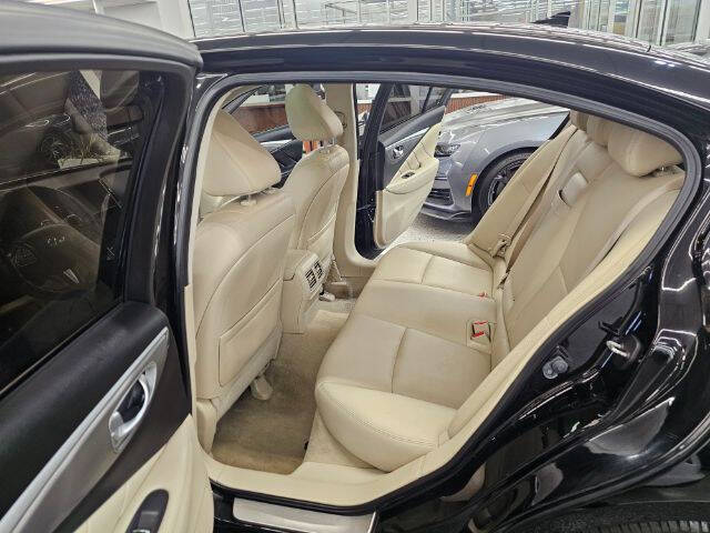 2015 Infiniti Q50 Premium