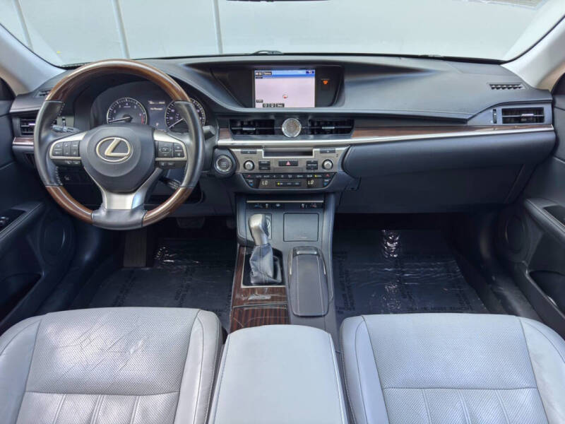 2016 Lexus ES 350