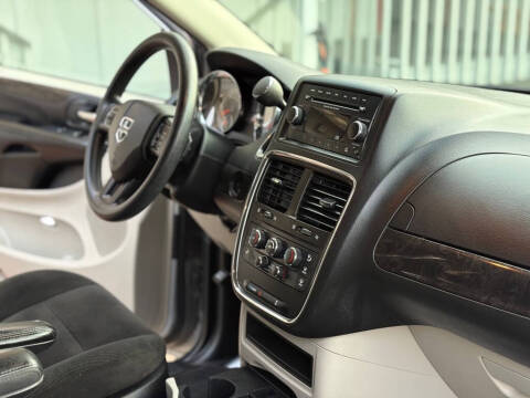 2016 Dodge Grand Caravan American Value Package