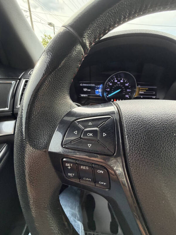 2019 Ford Explorer Sport