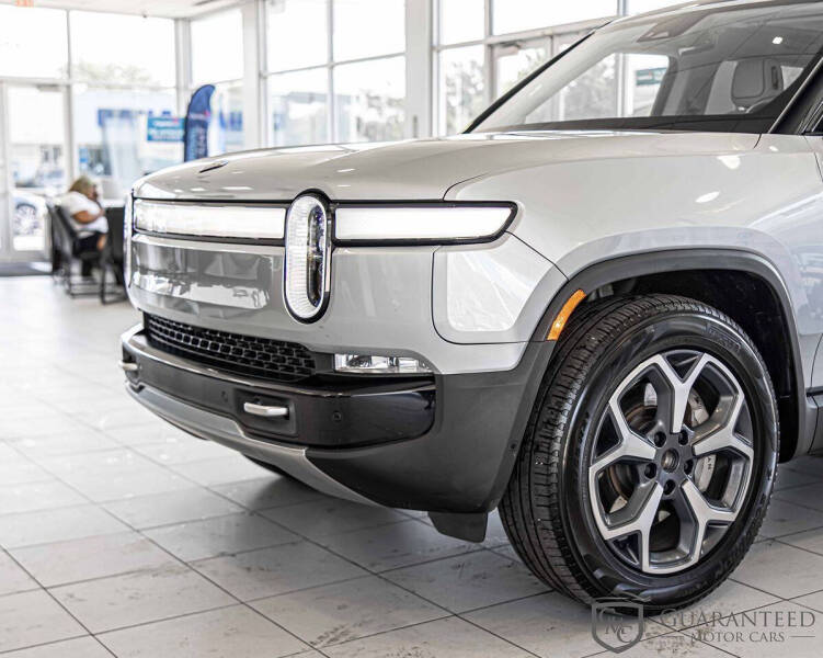 2024 Rivian R1S