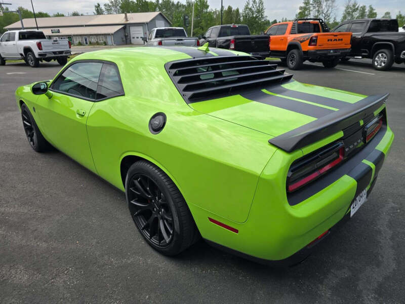 2015 Dodge Challenger SRT Hellcat