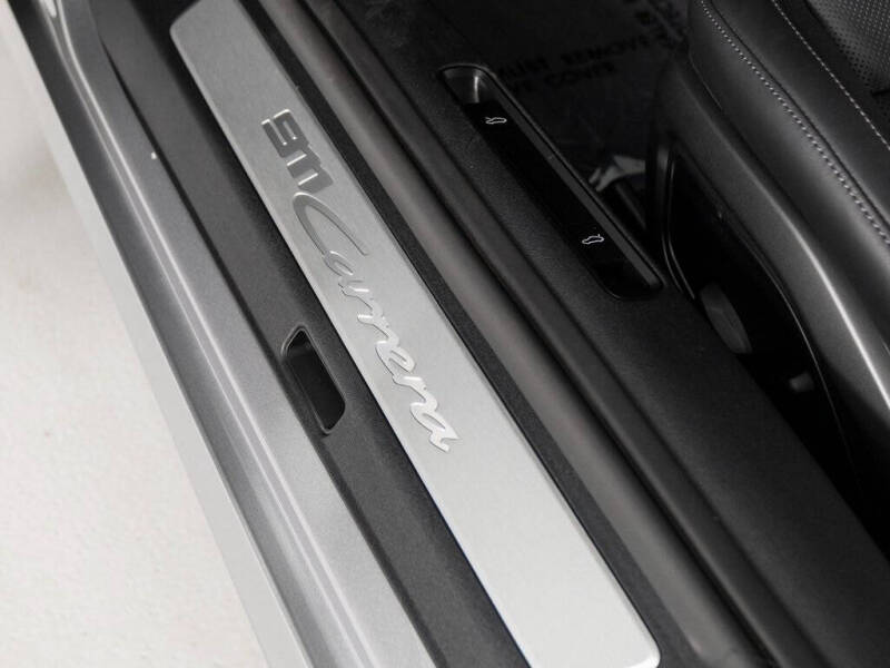 2024 Porsche 911 Carrera