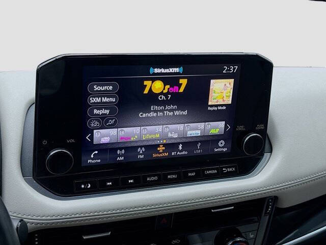 2023 Nissan Rogue SL