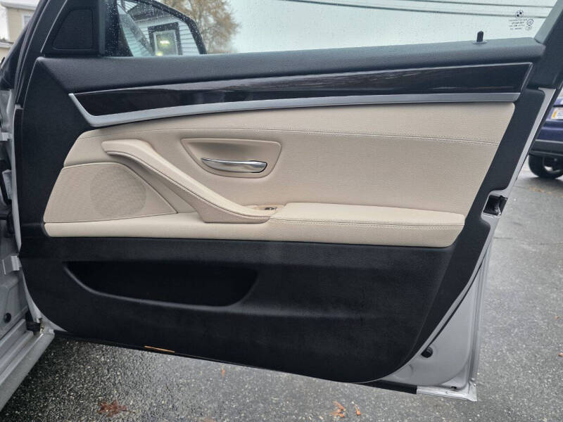 2011 BMW 5 Series 535i xDrive