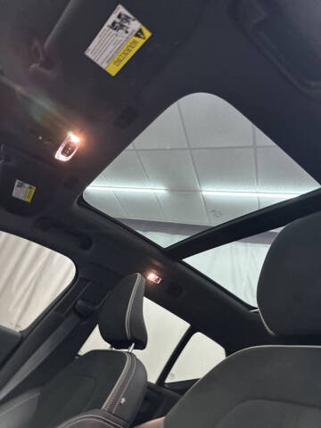 2022 Volvo XC40 T5 R-Design