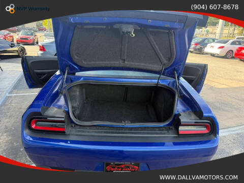 2022 Dodge Challenger SXT