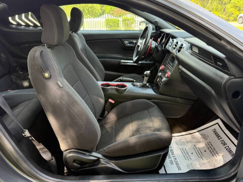 2016 Ford Mustang V6