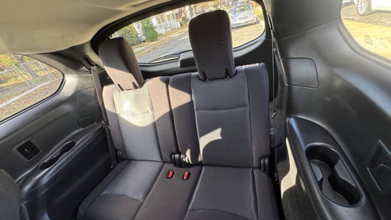 2019 Nissan Pathfinder S