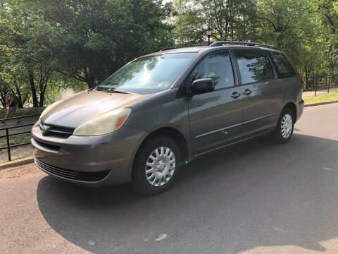 2004 Toyota Sienna for sale at Michaels Used Cars Inc. in East Lansdowne PA