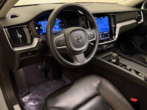 2024 Volvo S60 B5 Core Dark Theme