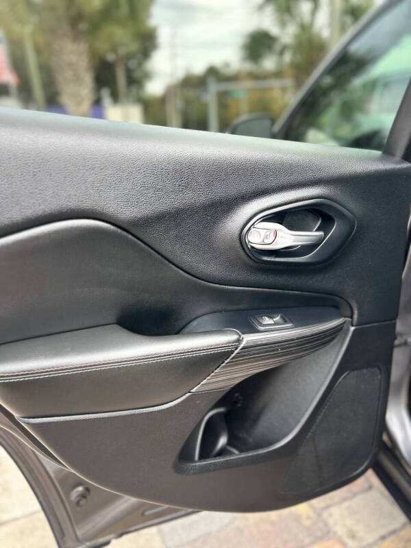 2017 Jeep Cherokee Latitude