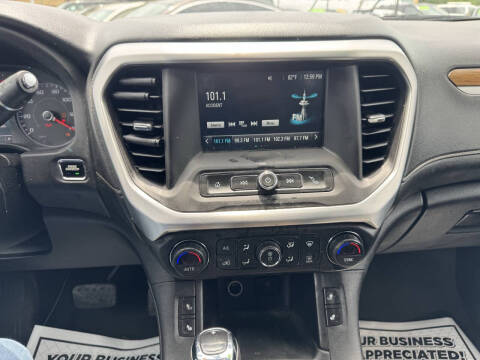 2017 GMC Acadia SLE-2