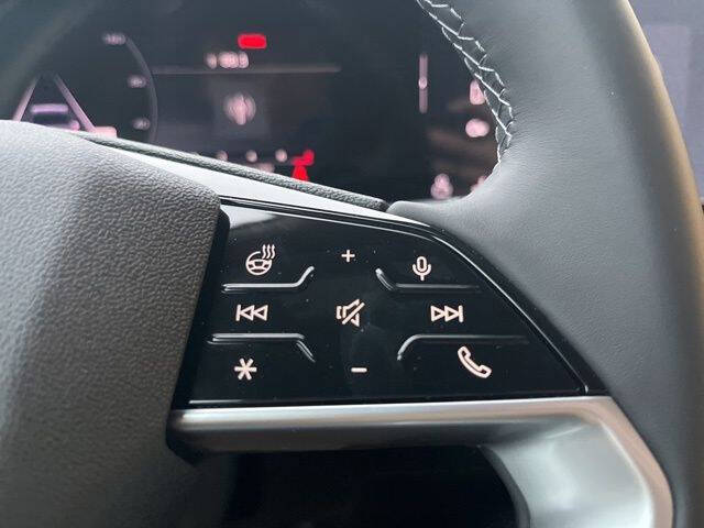 2025 Audi Q5 quattro Premium Plus TFSI