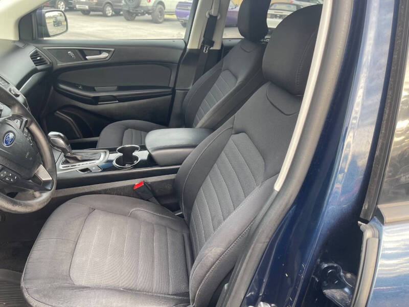 2017 Ford Edge SE
