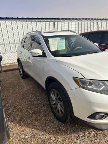 2015 Nissan Rogue for sale at Dipstix Lube & Tune in Snyder TX