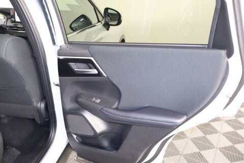 2024 Mitsubishi Outlander ES