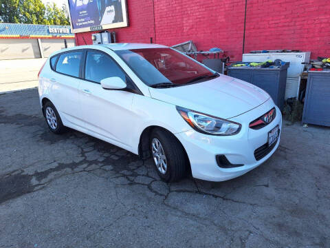 2013 Hyundai Accent GS