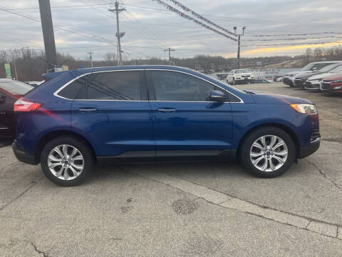 2020 Ford Edge Titanium