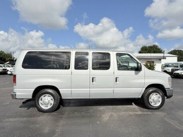 2008 Ford E-Series E-150 XLT