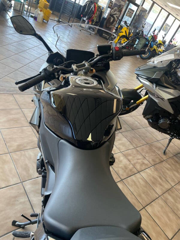 2024 Suzuki GSX-S1000GT