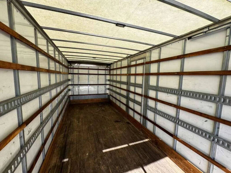 2020 Freightliner M2 106