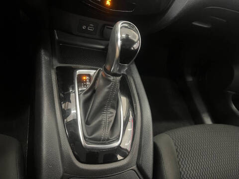 2022 Nissan Rogue Sport S