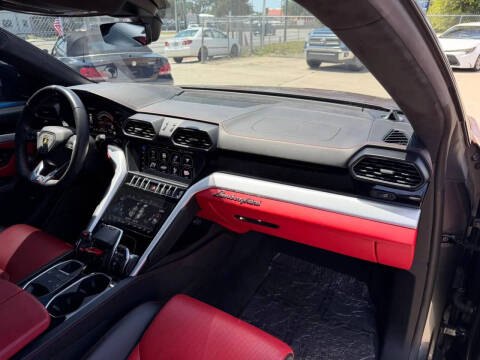 2019 Lamborghini Urus