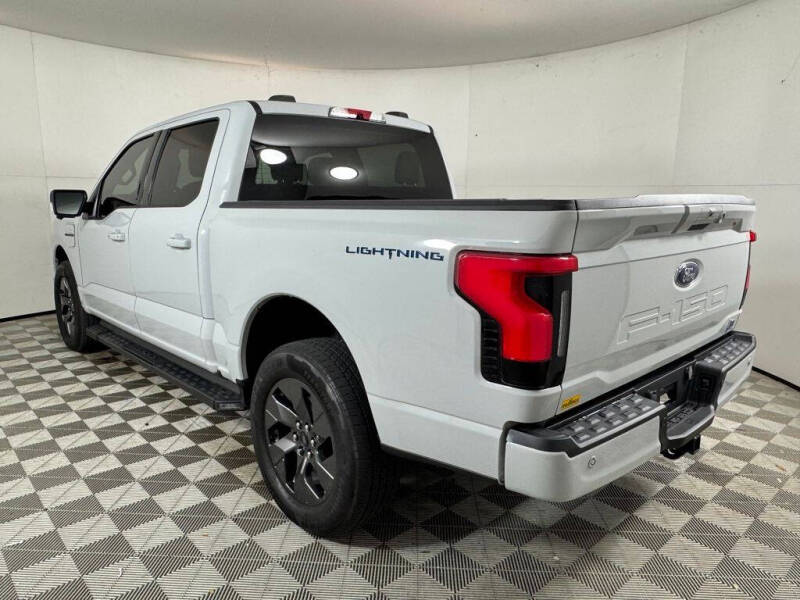 2023 Ford F-150 Lightning XLT