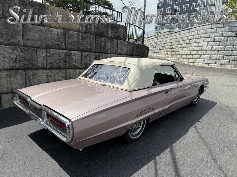 1964 Ford Thunderbird