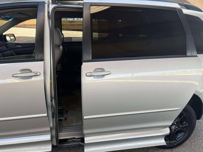 2004 Toyota Sienna