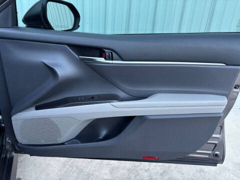 2022 Toyota Camry LE