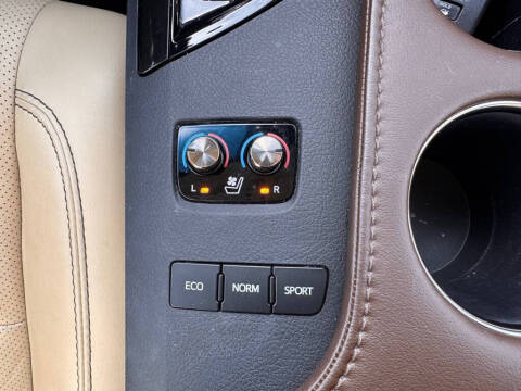 2017 Toyota Avalon XLE