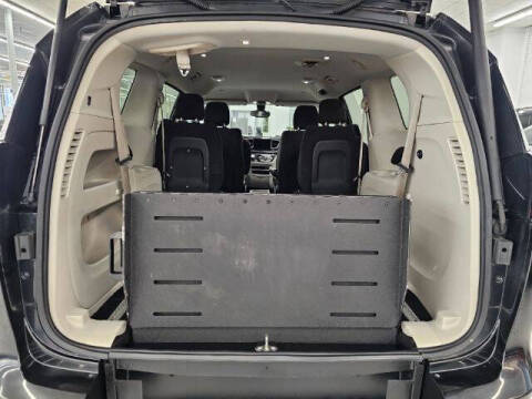 2017 Chrysler Pacifica Touring