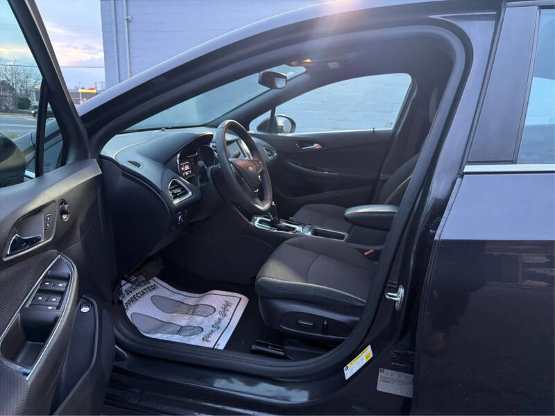 2017 Chevrolet Cruze LT Auto