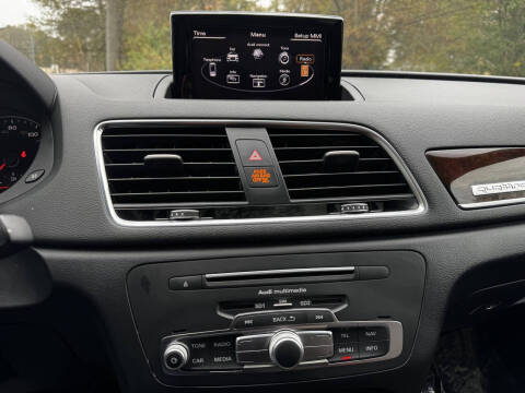 2016 Audi Q3 2.0T quattro Premium Plus