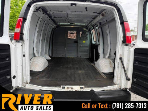 2017 Chevrolet Express 2500