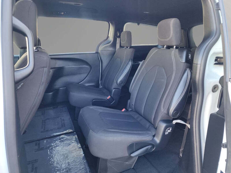 2023 Chrysler Pacifica Touring