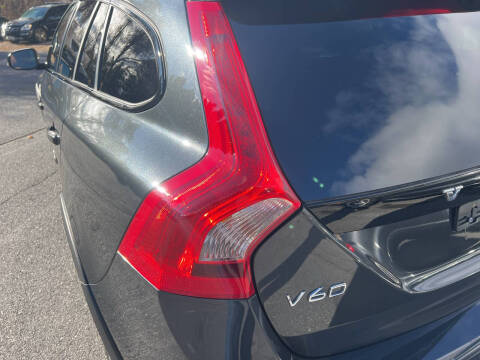 2015 Volvo V60 Cross Country T5 Platinum