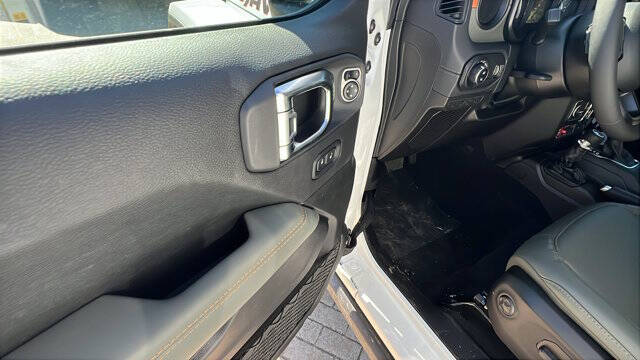 2026 Jeep Gladiator Mojave X