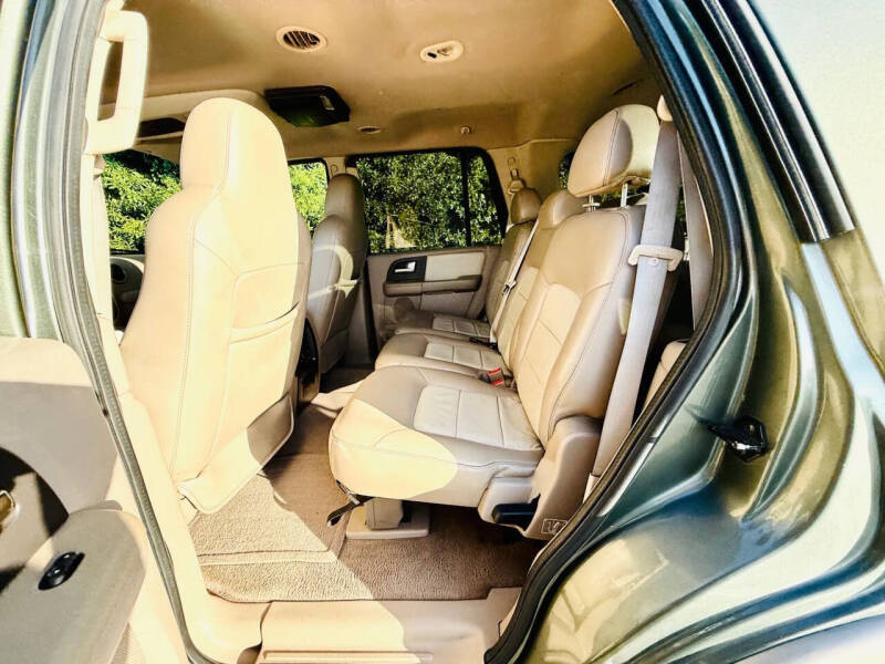 2004 Ford Expedition Eddie Bauer