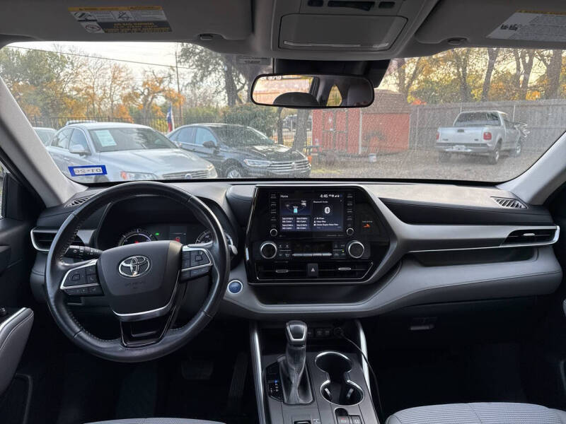 2021 Toyota Highlander Hybrid LE